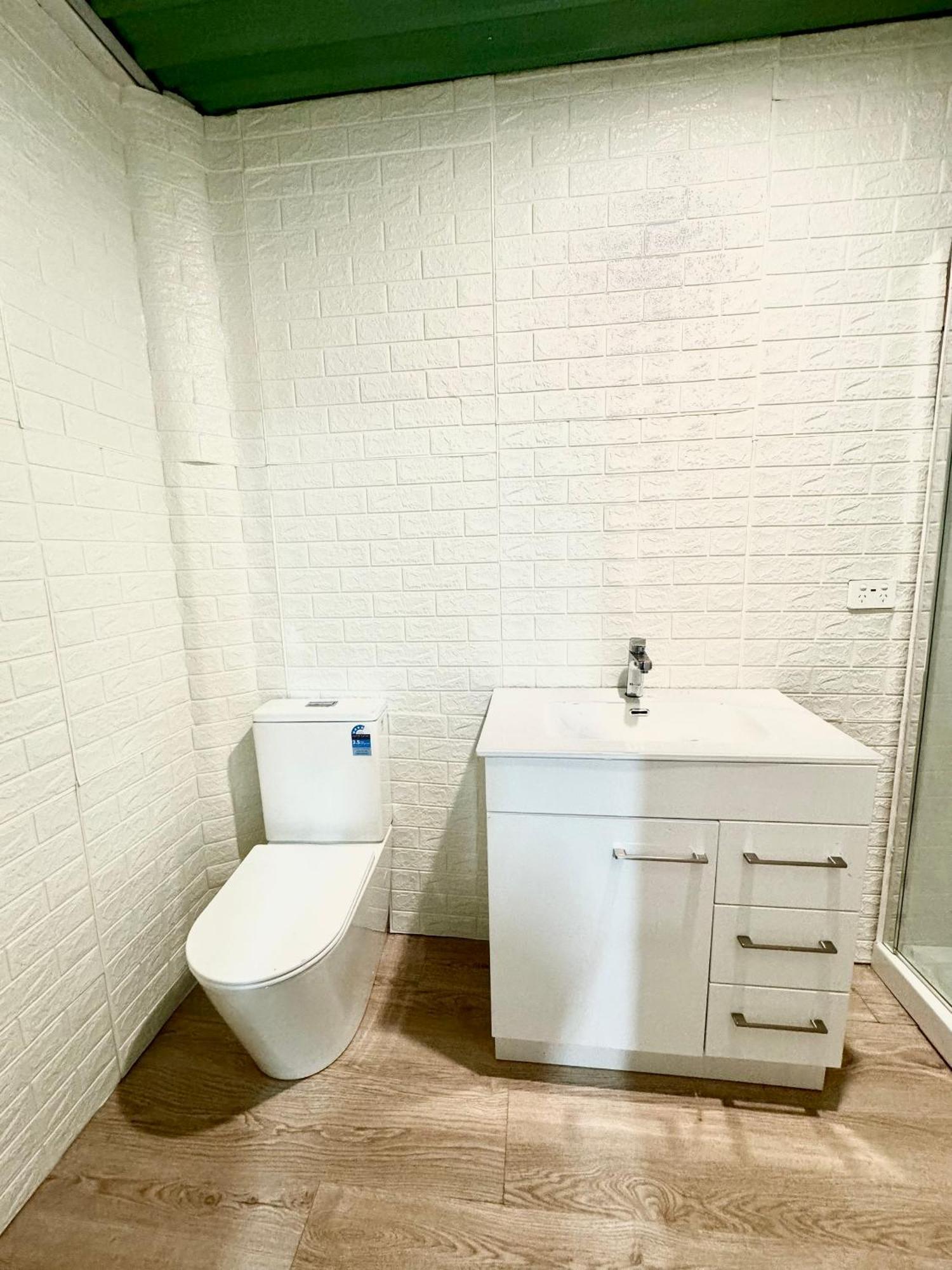 Private Cabin In Central أوكلاند المظهر الخارجي الصورة